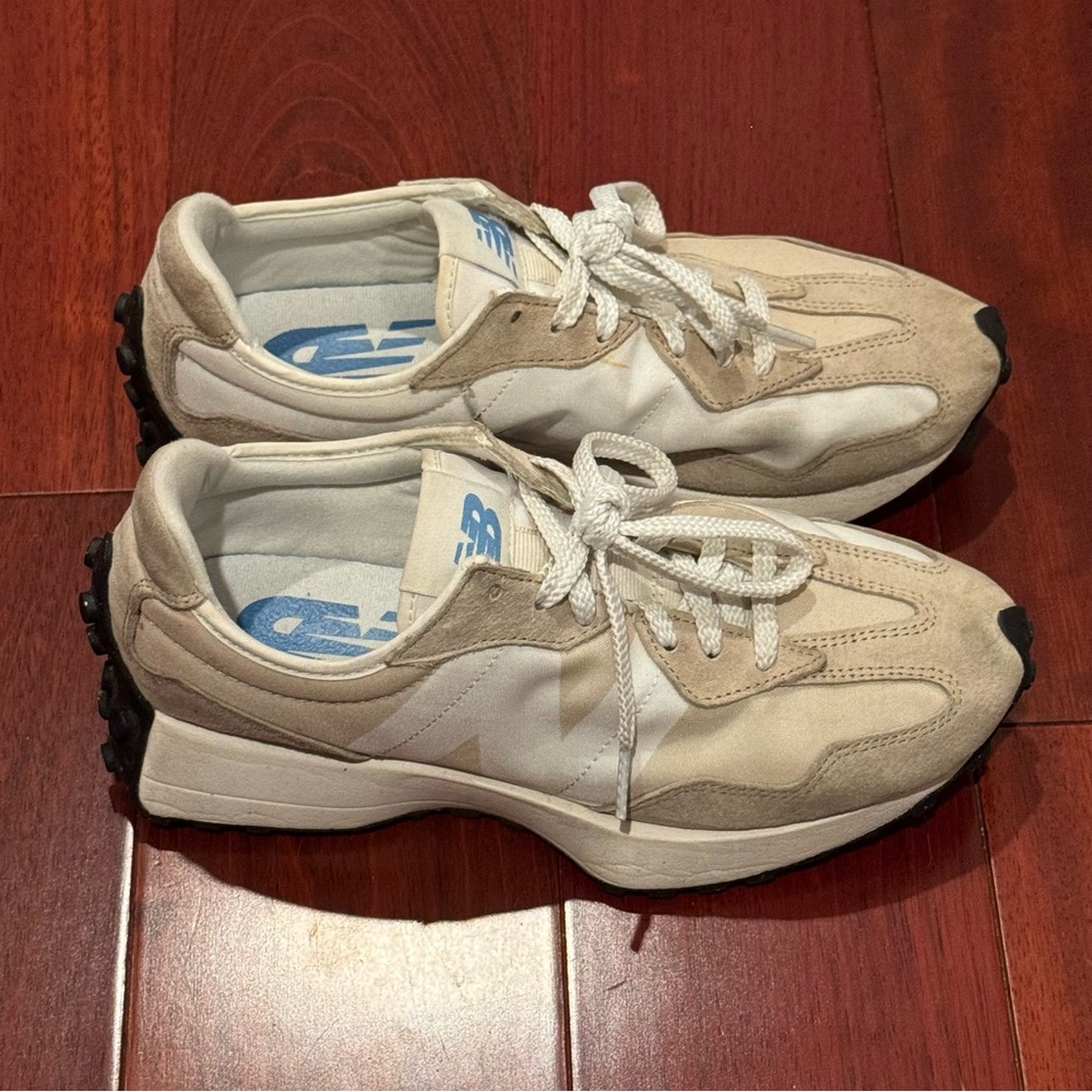New Balance 327 size 7.5